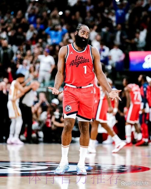 16分大胜！哈登伦纳德掌控节奏，快船胜篮网，推对手至东部榜底
